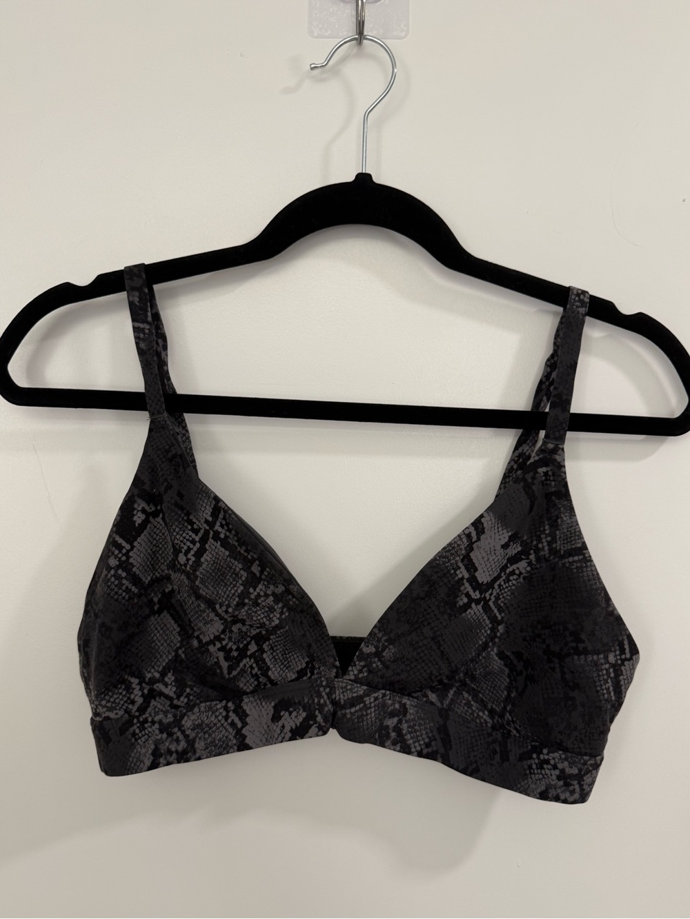 OFFLINE By Aerie Real Me XTRA Triangle Sports Bra